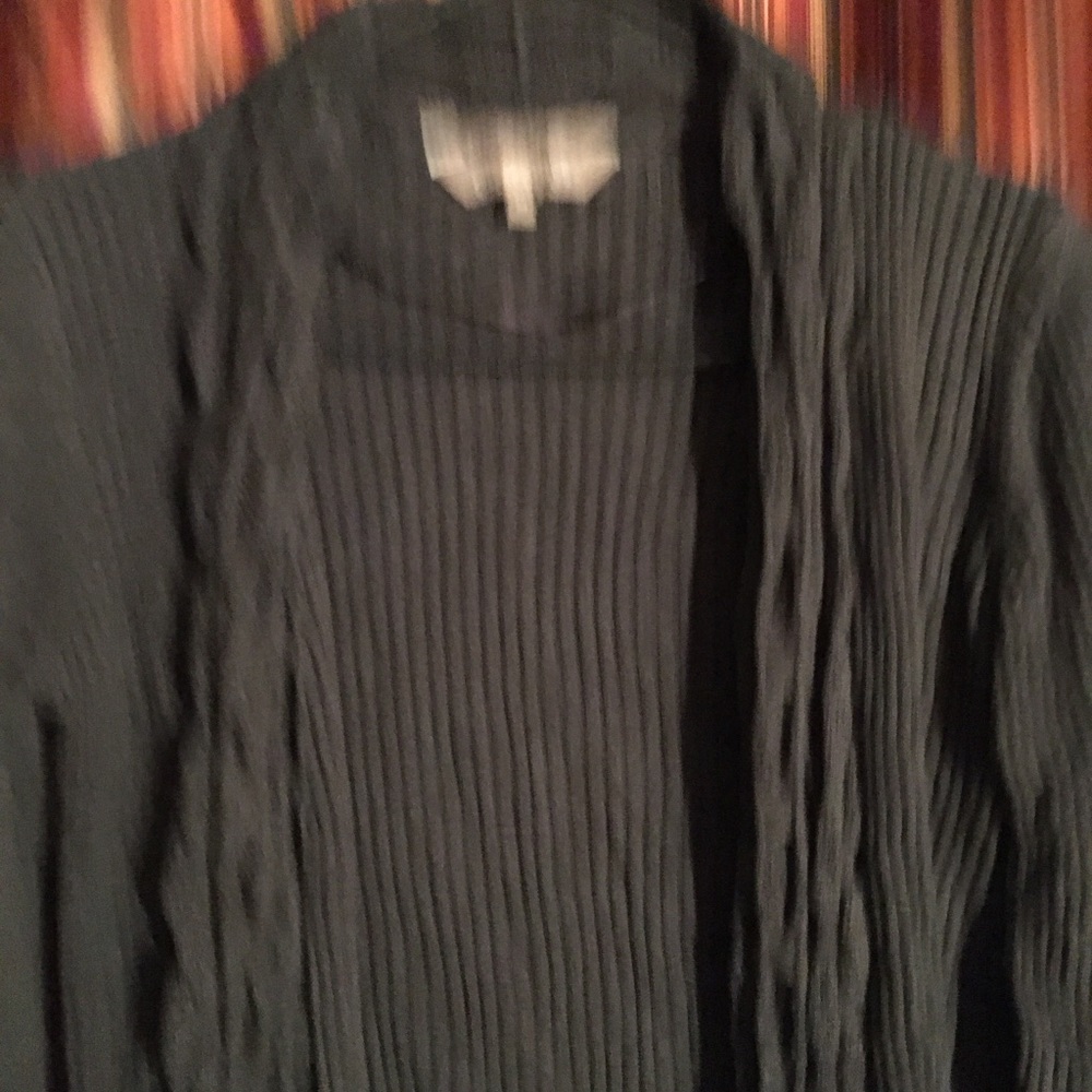Shirt - Picture 3 of 4
